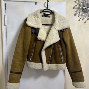 Zara Women's Tan Teddy Jacket with Shearling